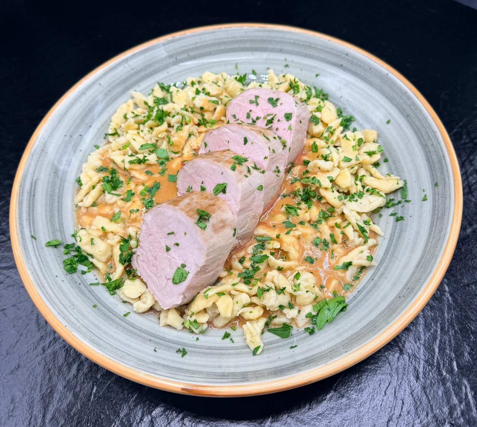 Frische Küche der Löwe + Raute Kantine